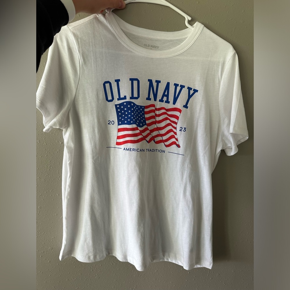 White Old Navy Flag Shirt, Size Medium